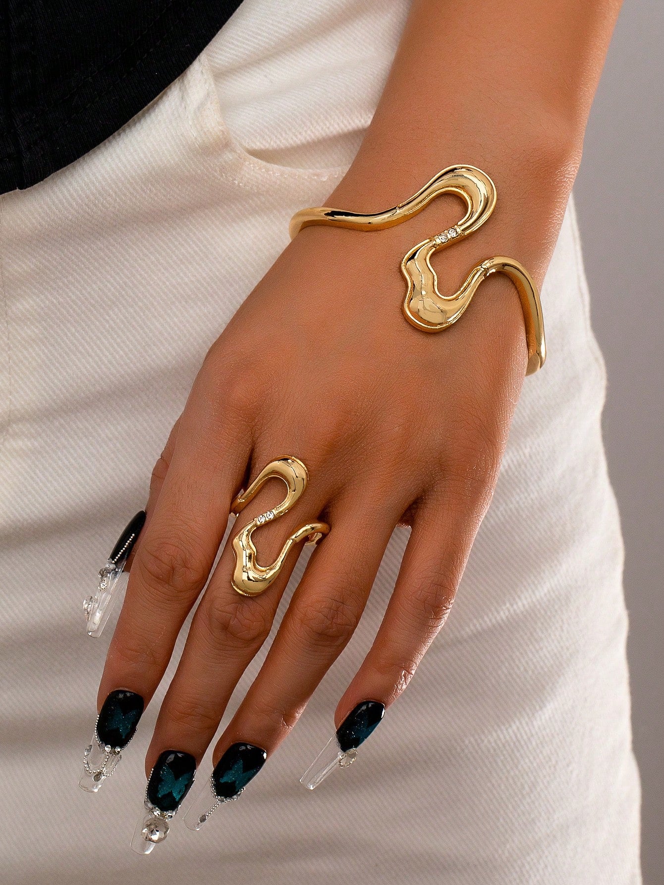 Evelyn – Statement Water Drop Bangle & Ring Set