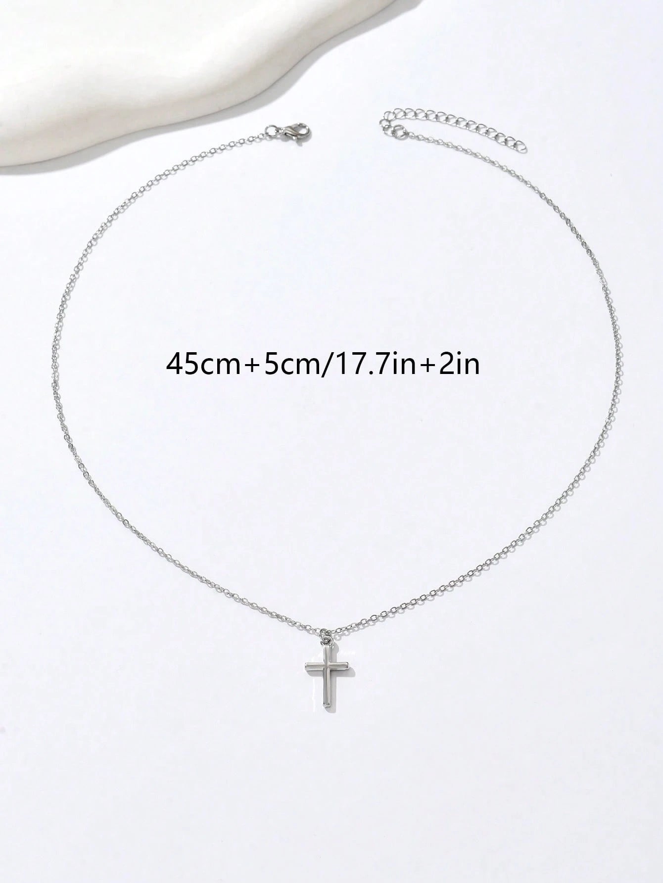 Evelyn – Timeless Cross Necklace