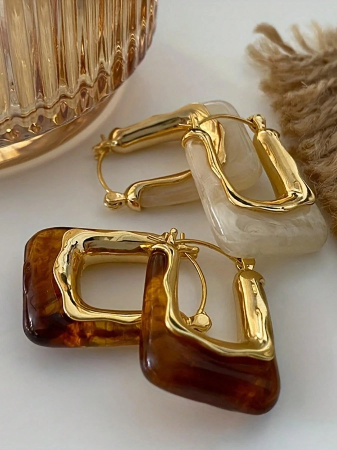 Evelyn – Classic U-Shaped Hoop Earrings