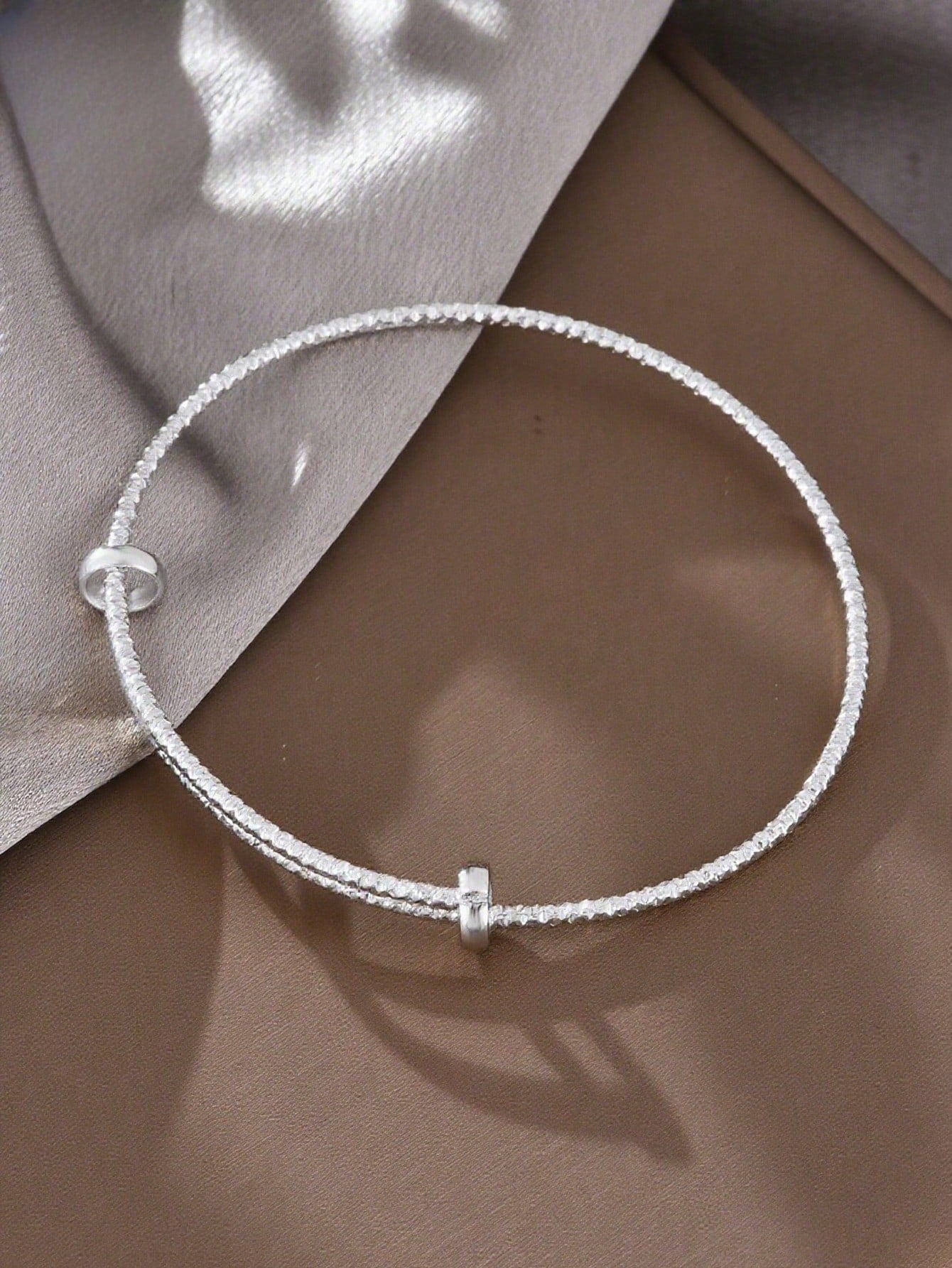 Evelyn – Elegant Textured Silver Bracelet