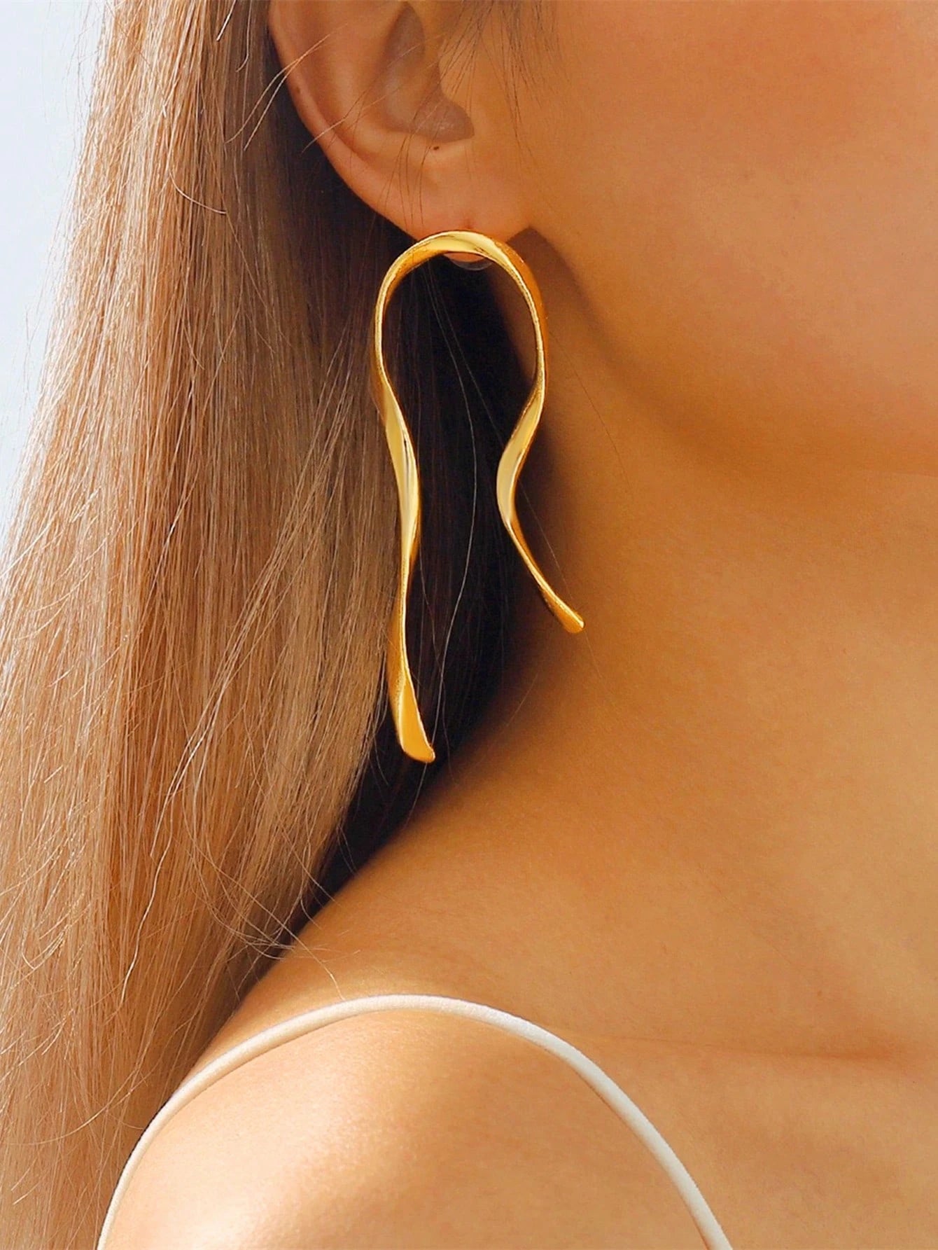 Evelyn – Modern Geometric Earrings