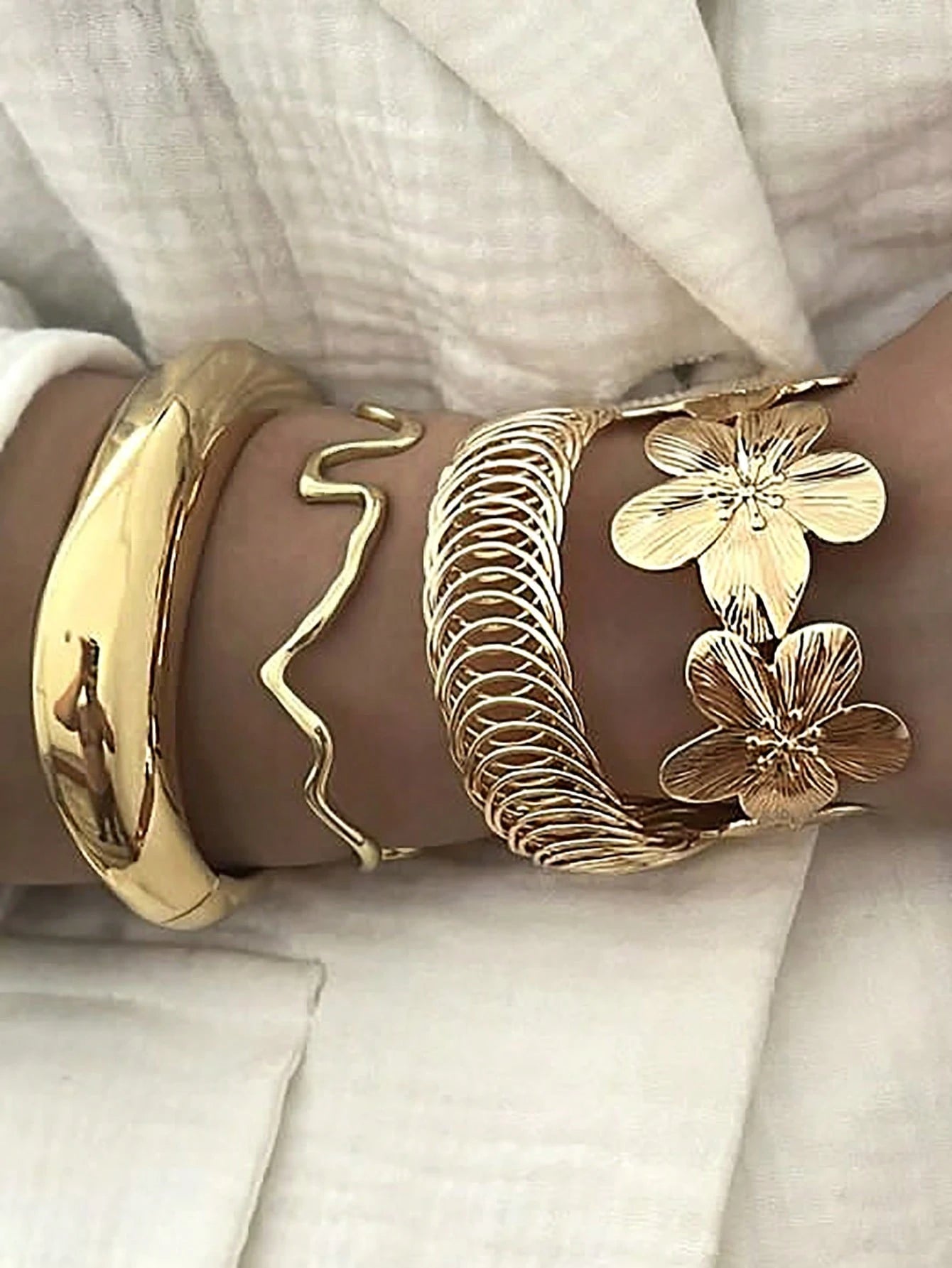 Evelyn – Vintage-Inspired Bangle Bracelet Set