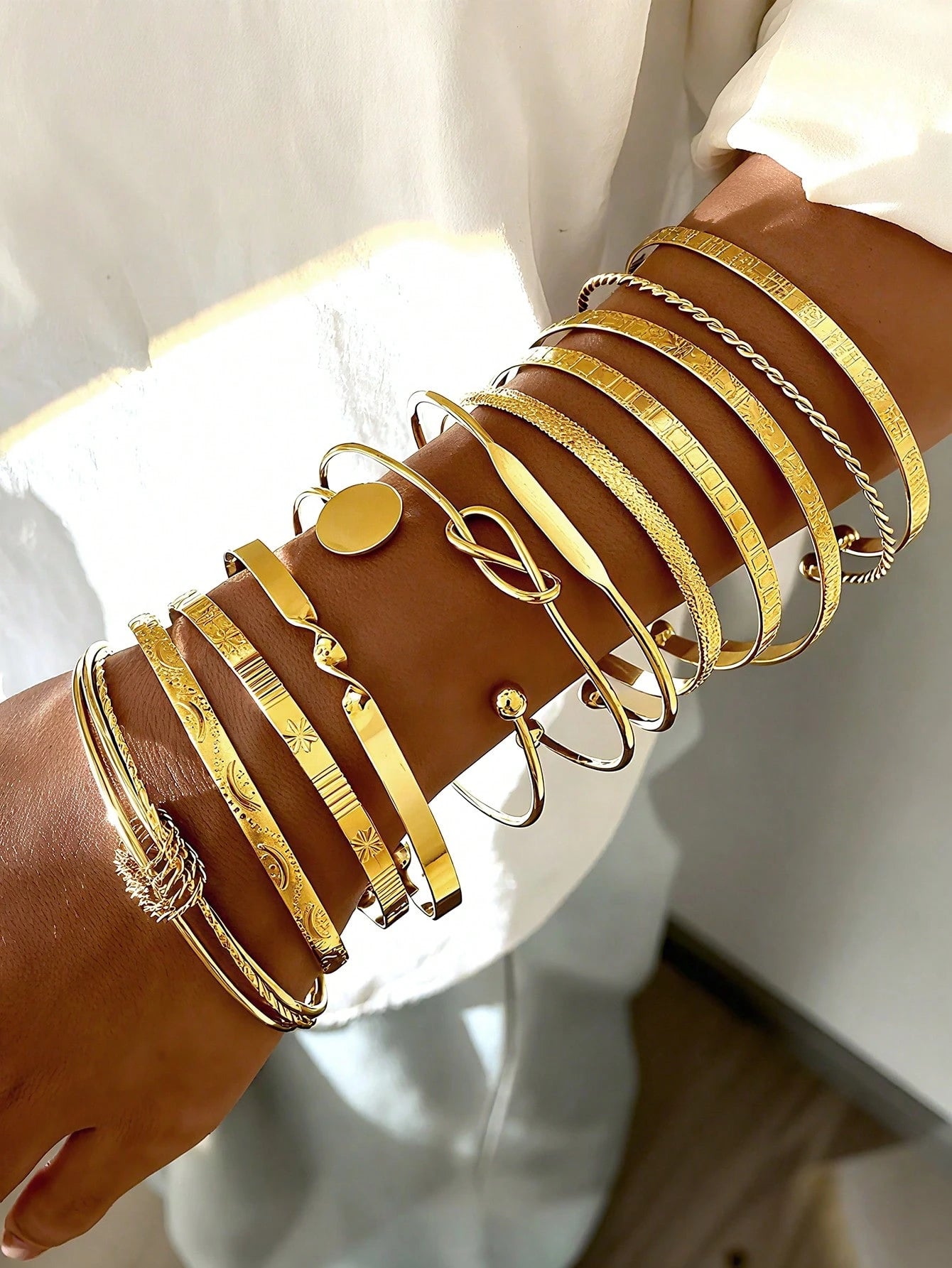 Evelyn – Vintage-Inspired Bangle Bracelet Set