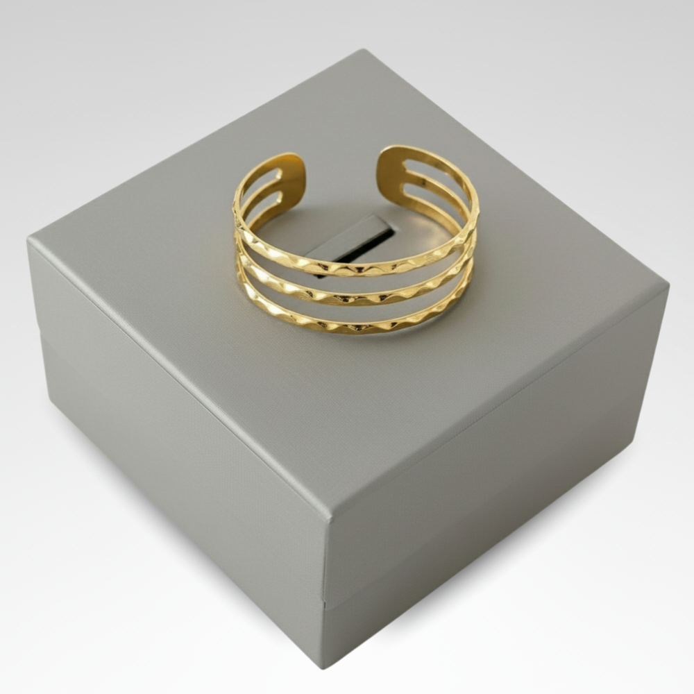 Evelyn – Summer Style Wavy Arm Cuff