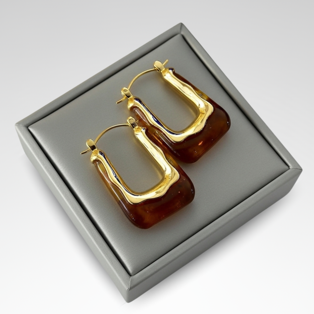 Evelyn – Classic U-Shaped Hoop Earrings