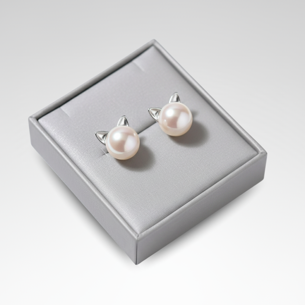 Evelyn – Sterling Silver Cat Pearl Earrings for Cat Moms