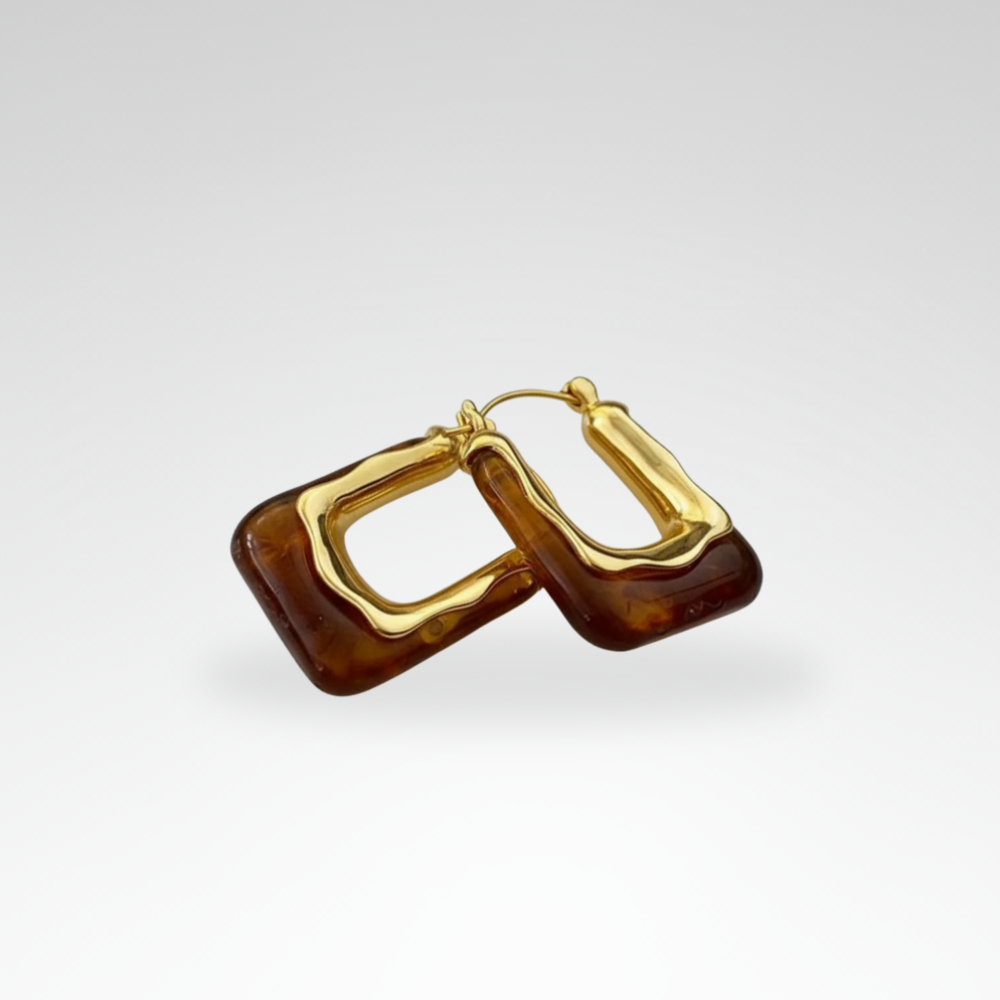 Evelyn – Classic U-Shaped Hoop Earrings