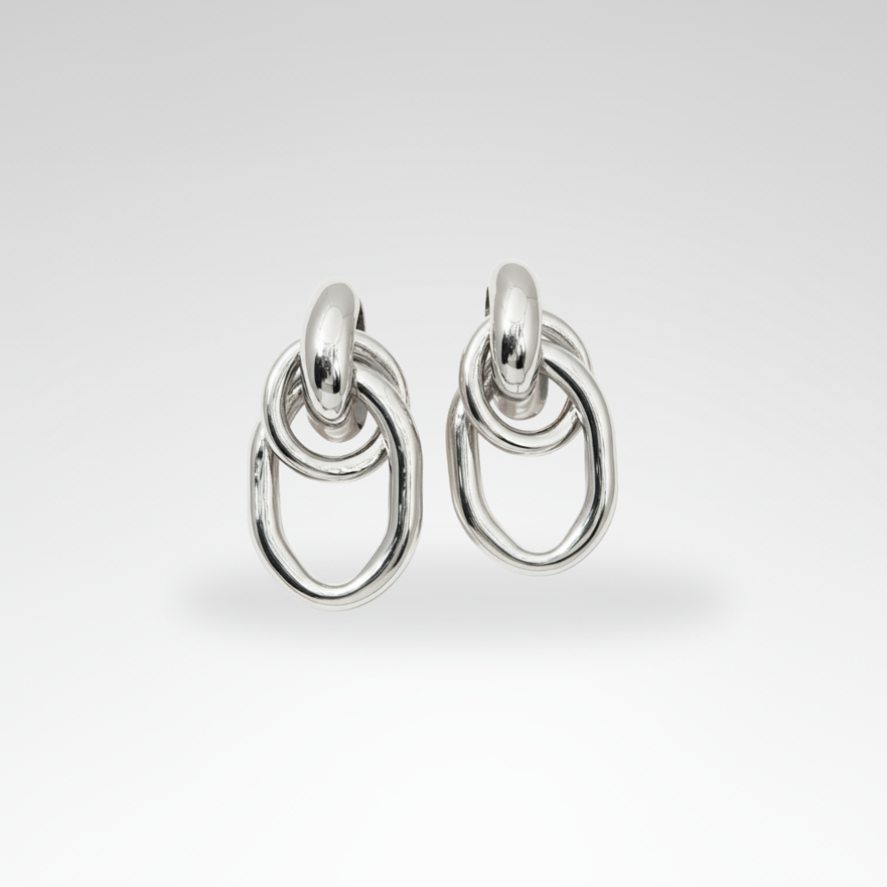 Evelyn – Sculpted Knot Hoop Earrings