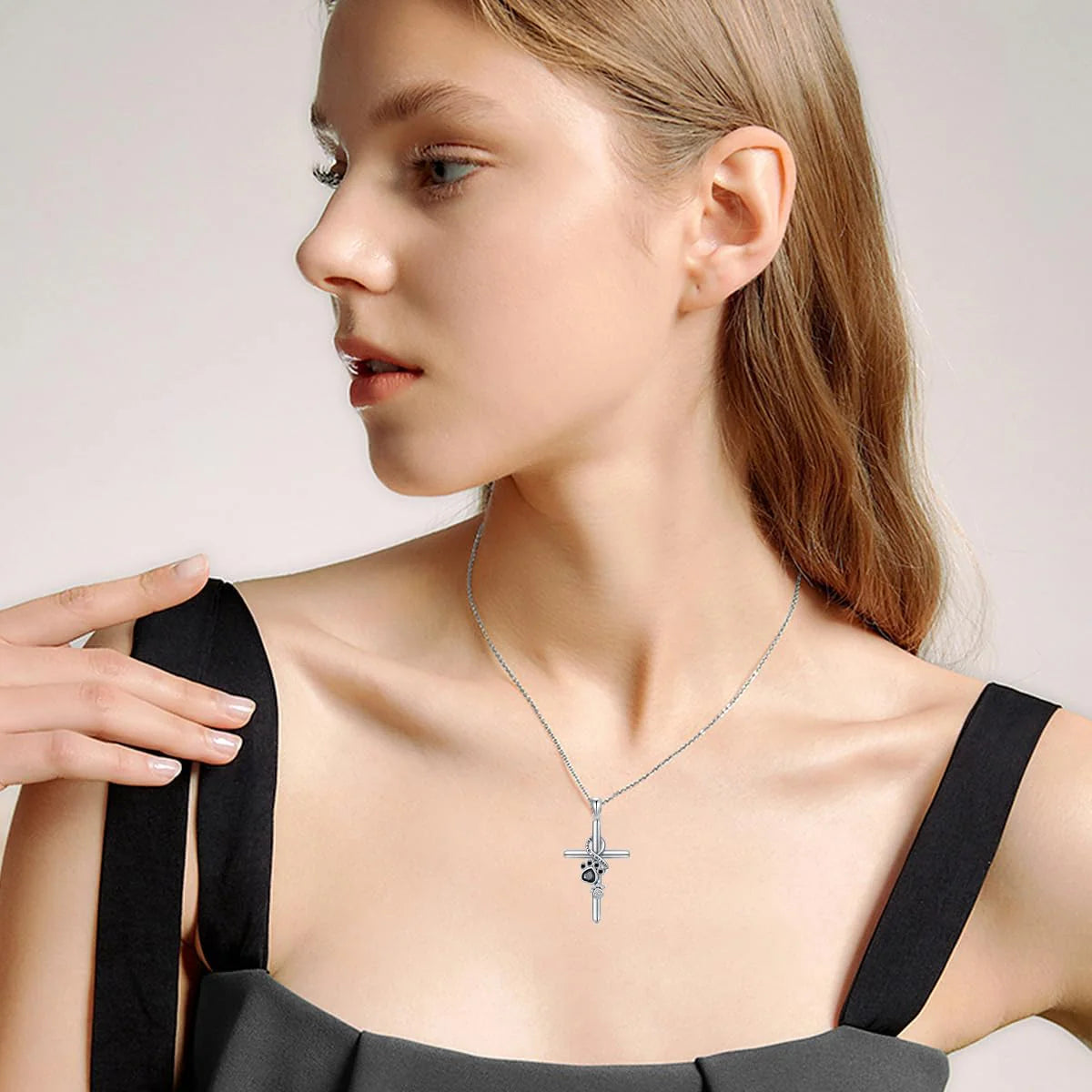 Evelyn – Paw & Cross Symbol Necklace for Pet Lovers
