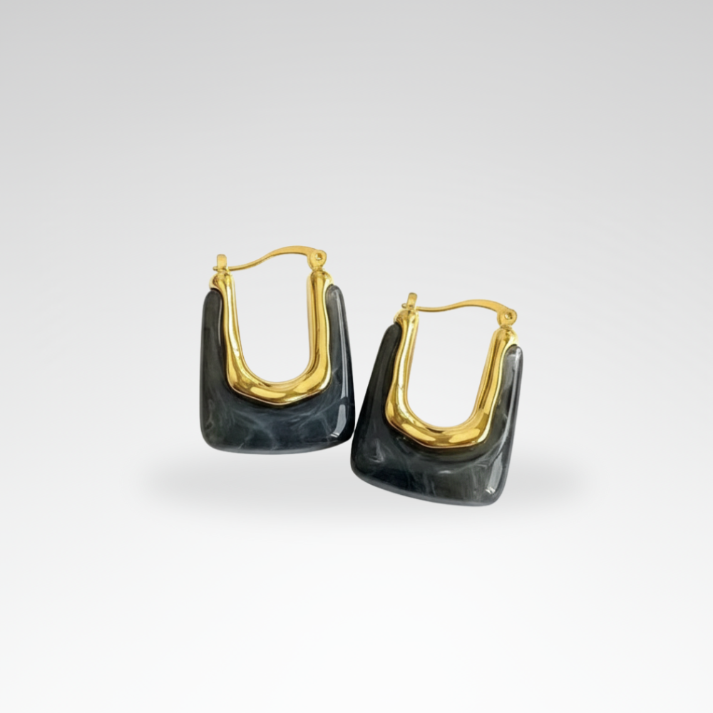 Evelyn – Classic U-Shaped Hoop Earrings