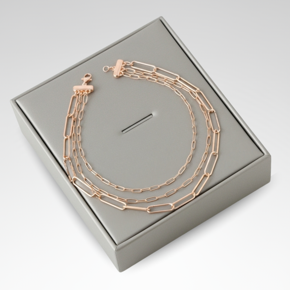 Evelyn – Delicate Layered Necklace