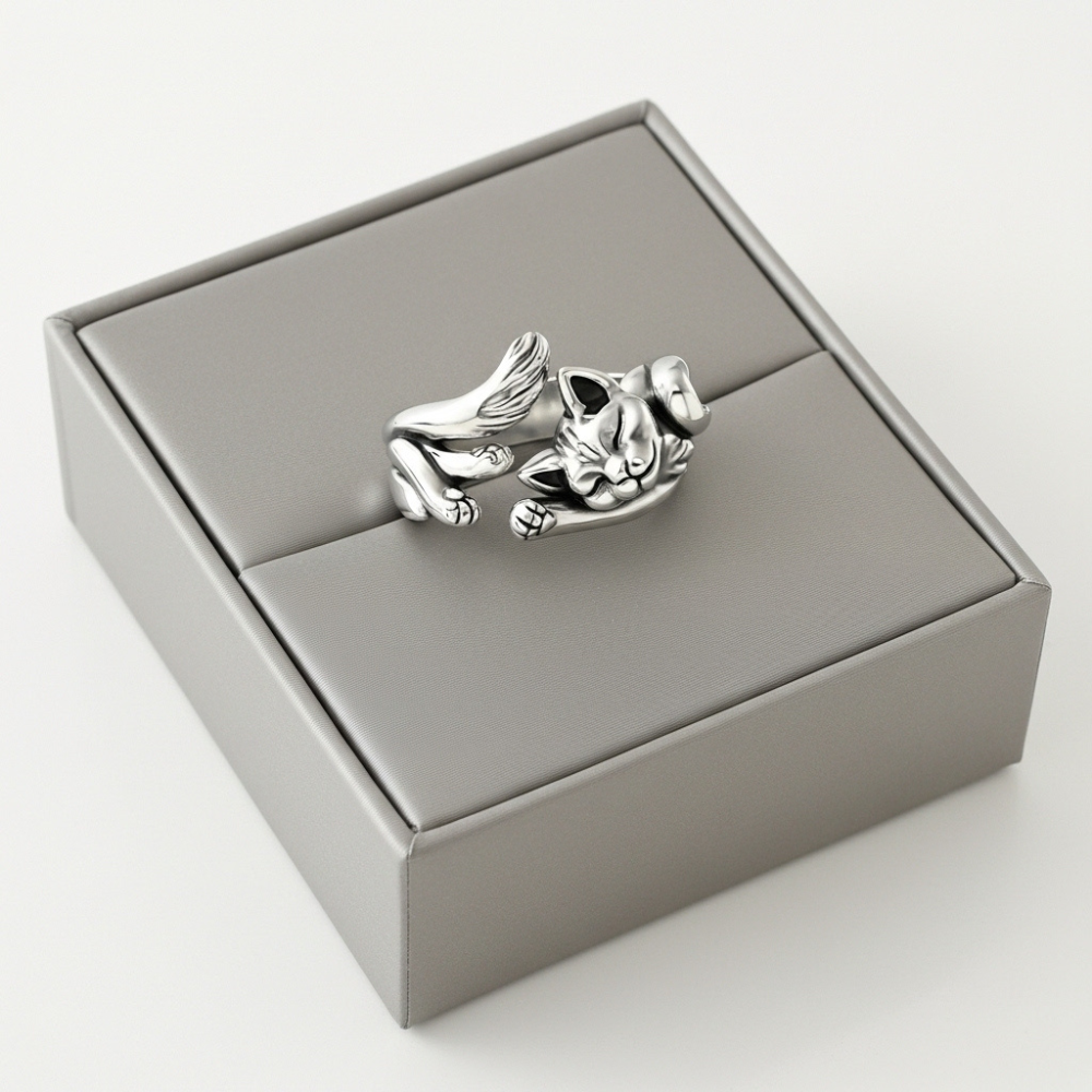 Evelyn – Silver Vintage Cat Ring for Pet Lovers