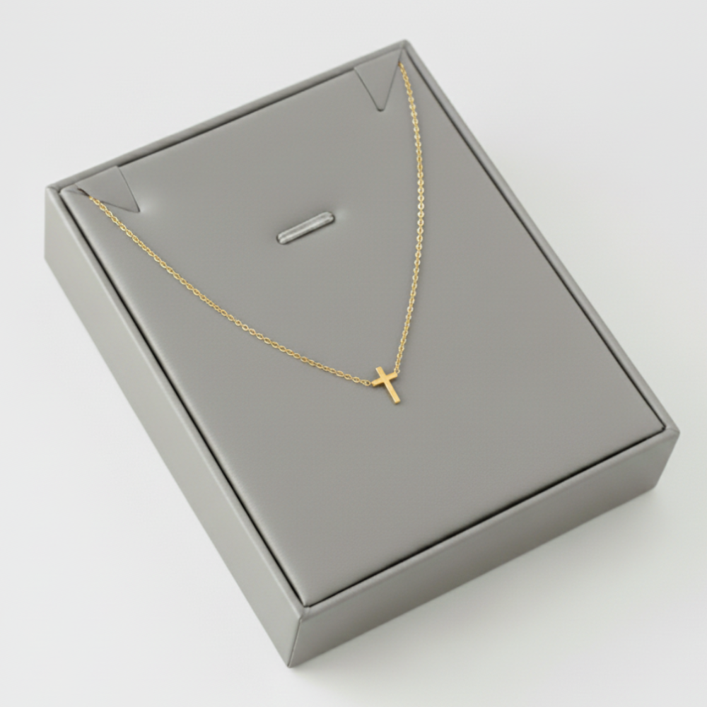 Evelyn – Timeless Cross Necklace