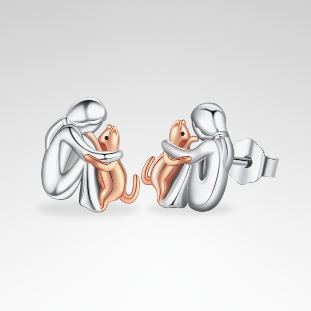 Evelyn – Lightweight Two-Tone Cat Hug Earrings for Cat Moms