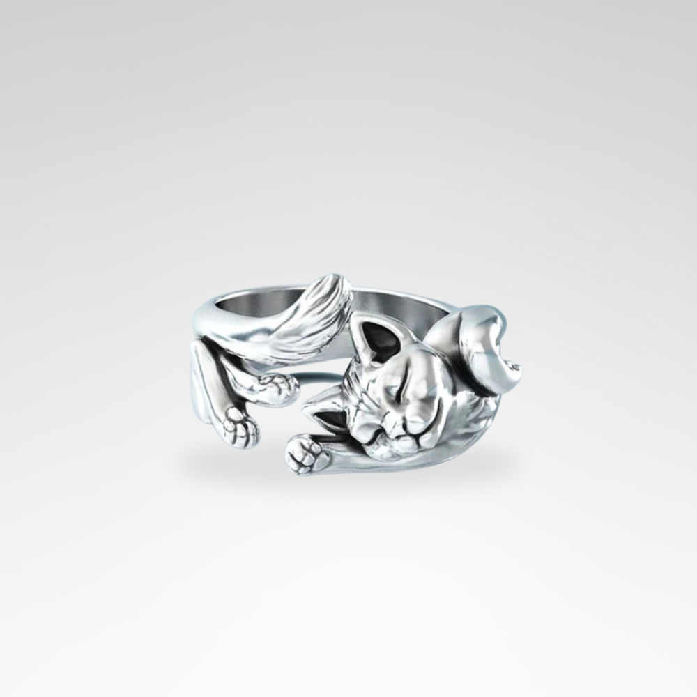 Evelyn – Silver Vintage Cat Ring for Pet Lovers