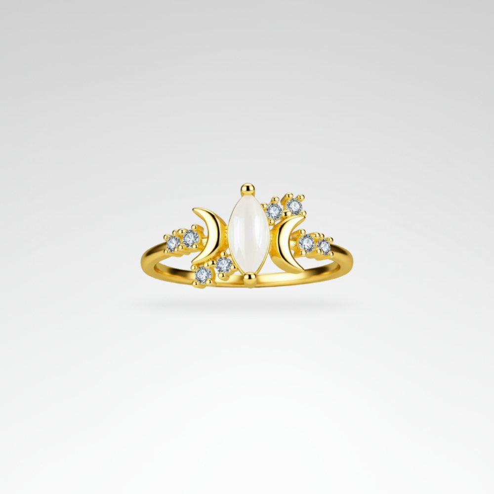 Evelyn – Sparkling Cubic Zirconia Engagement Ring