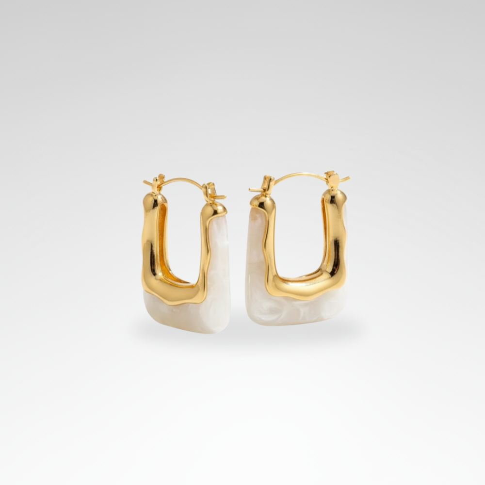 Evelyn – Classic U-Shaped Hoop Earrings