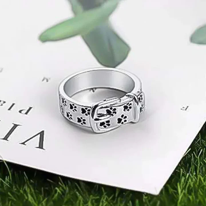 Evelyn – Adjustable Dog Collar Ring for Pet Lovers